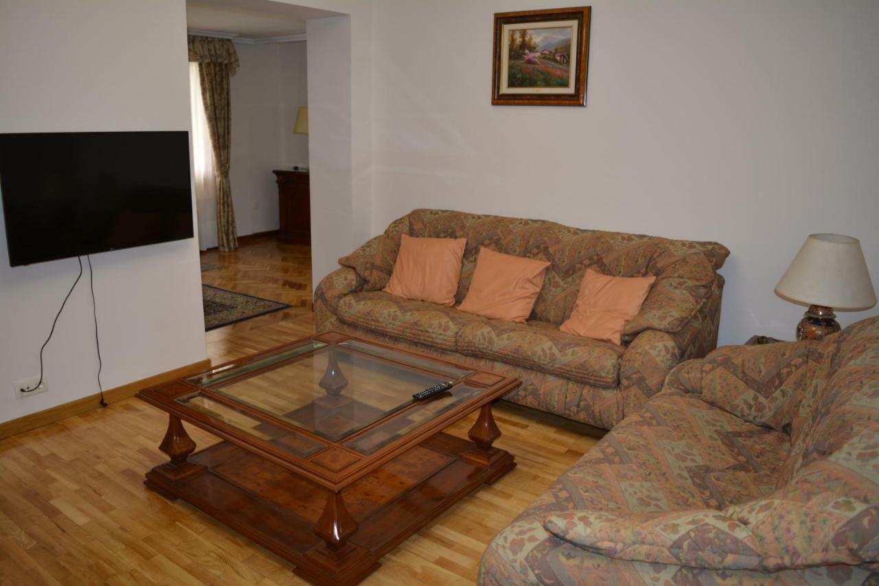 Apartamentos Alameda Coca Luaran gambar